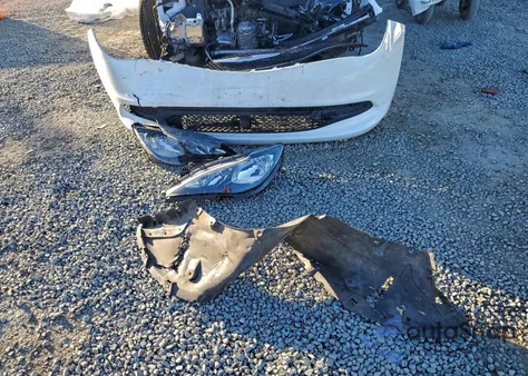 2022 Chrysler Voyager Lx из США, поврежденный, VIN 2C4RC1CG4NR166127